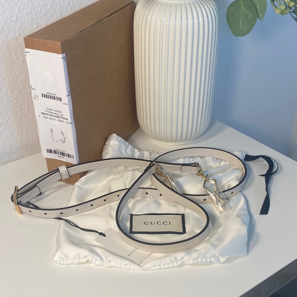 NIB GUCCI Sylvie Mystic White Leather Crossbody/Shoulder Strap